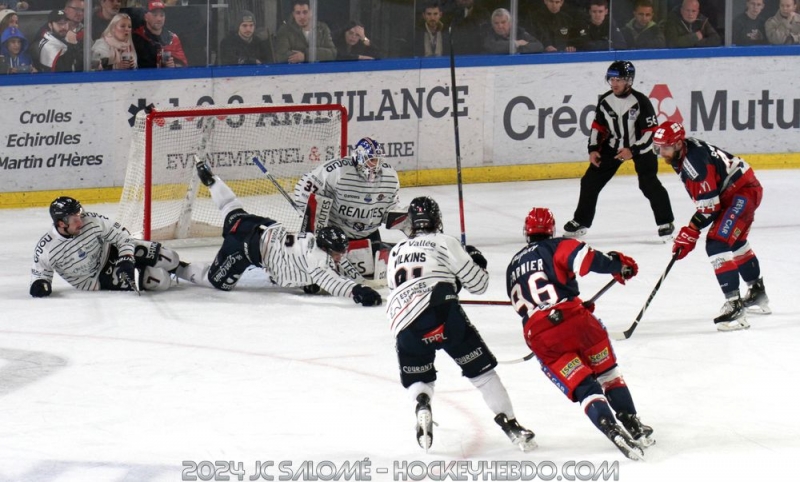 Photo hockey Ligue Magnus - Ligue Magnus : 18ème journée : Grenoble  vs Angers  - Angers fait tomber le leader Grenoble !