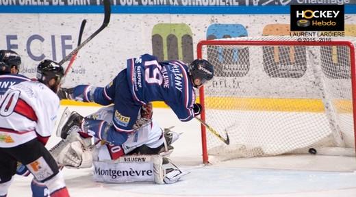 Photo hockey Ligue Magnus - Ligue Magnus : 18ème journée : Grenoble  vs Briançon  - Grenoble exorcise le Diable Rouge !