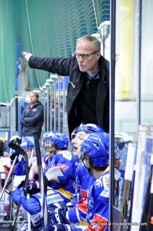 Photo hockey Ligue Magnus - Ligue Magnus : 18ème journée : Morzine-Avoriaz vs Dijon  - Les Pingouins se défoulent
