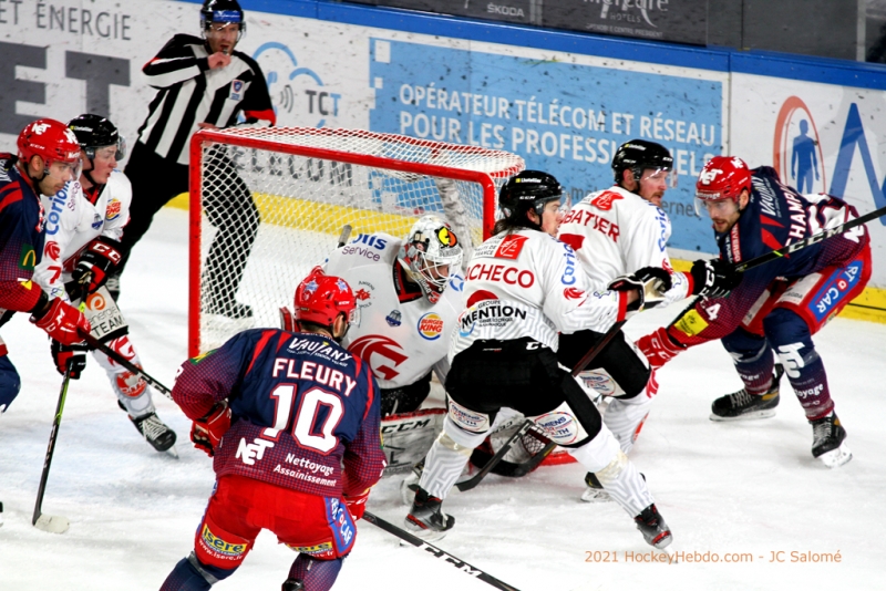 Photo hockey Ligue Magnus - Ligue Magnus : 19ème journée : Grenoble  vs Amiens  - Amiens remonte au classement et s