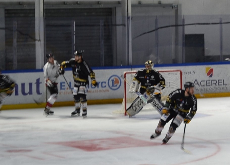Photo hockey Ligue Magnus - Ligue Magnus : 1ère journée : Rouen vs Bordeaux - LM : Rouen dans la difficulté.