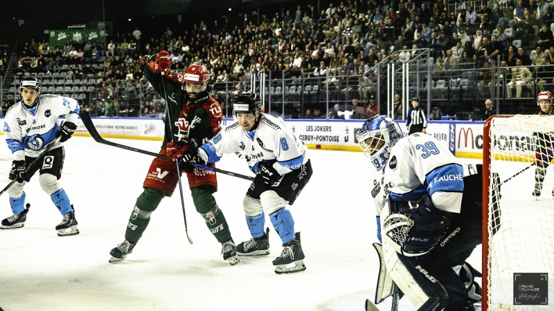 Photo hockey Ligue Magnus - Ligue Magnus : 1ère journée : Cergy-Pontoise vs Marseille - La rentrée réussie des Spartiates Photo hockey Ligue Magnus - Ligue Magnus : 1ère journée : Cergy-Pontoise vs Marseille - La rentrée réussie des Spartiates