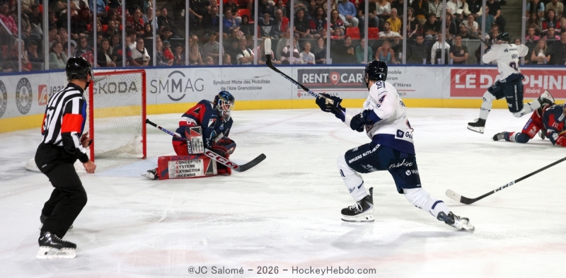 Photo hockey Ligue Magnus - Ligue Magnus : 1Ã¨re journÃ©e : Grenoble  vs Angers  - Grenoble lance parfaitement sa saison !