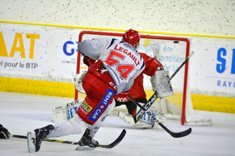 Photo hockey Ligue Magnus - Ligue Magnus : 20ème journée : Chamonix  vs Grenoble  - Les Pionniers n’ont pas fait le poids