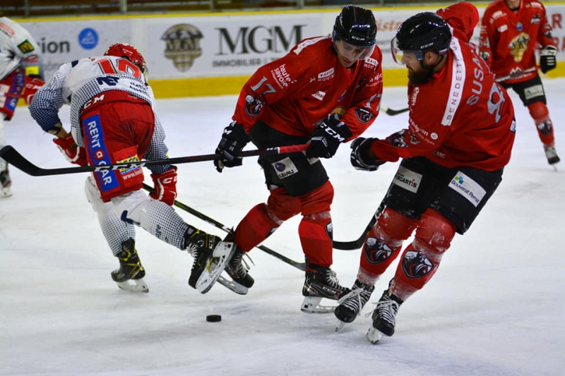Photo hockey Ligue Magnus - Ligue Magnus : 20ème journée : Chamonix  vs Grenoble  - Les Pionniers n’ont pas fait le poids