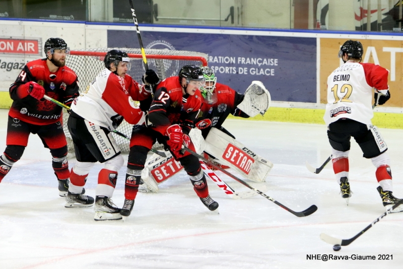 Photo hockey Ligue Magnus - Ligue Magnus : 20ème journée : Nice vs Chamonix  - Les Aigles assomment les Pionniers