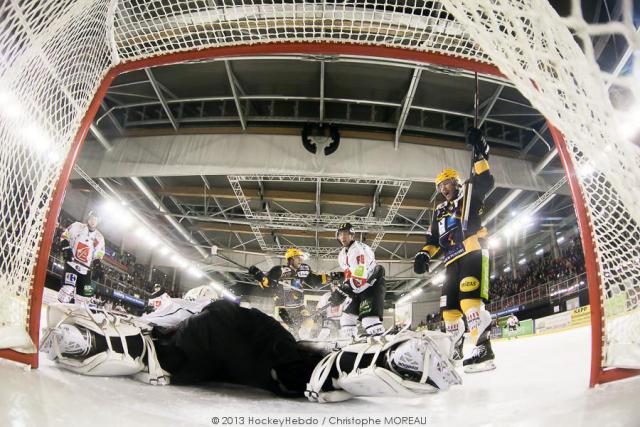 Photo hockey Ligue Magnus - Ligue Magnus : 20ème journée : Strasbourg  vs Amiens  - Noël après l
