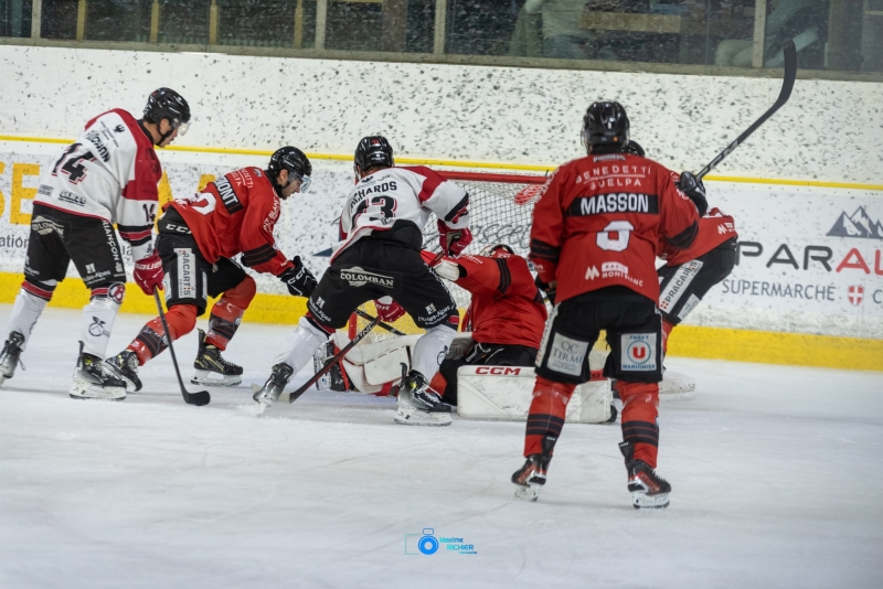Photo hockey Ligue Magnus - Ligue Magnus : 21ème journée : Chamonix  vs Briançon  - Les Pionniers retrouvent le cap !