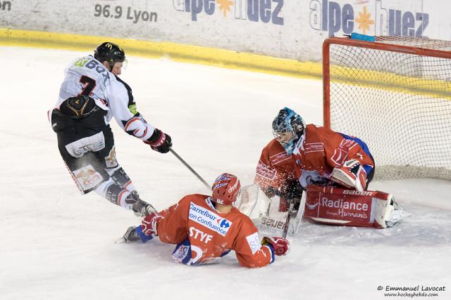 Photo hockey Ligue Magnus - Ligue Magnus : 21ème journée : Lyon vs Amiens  - Lyon laisse passer sa chance 