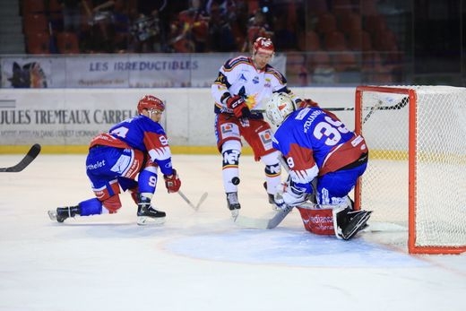 Photo hockey Ligue Magnus - Ligue Magnus : 21ème journée : Lyon vs Grenoble  - La minute fatale