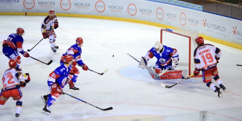 Photo hockey Ligue Magnus - Ligue Magnus : 21ème journée : Lyon vs Grenoble  - La minute fatale