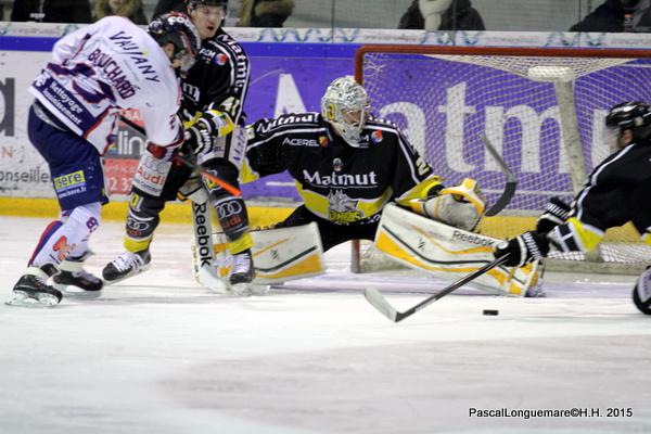 Photo hockey Ligue Magnus - Ligue Magnus : 21ème journée : Rouen vs Grenoble  - Rouen en costaud