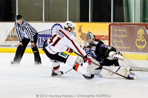 Photo hockey Ligue Magnus - Ligue Magnus : 22ème journée : Strasbourg  vs Briançon  - Le leader butte sur Hiadlovsky