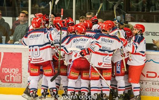 Photo hockey Ligue Magnus - Ligue Magnus : 25ème journée : Chamonix / Morzine vs Grenoble  - La flamme survit pour les Brûleurs