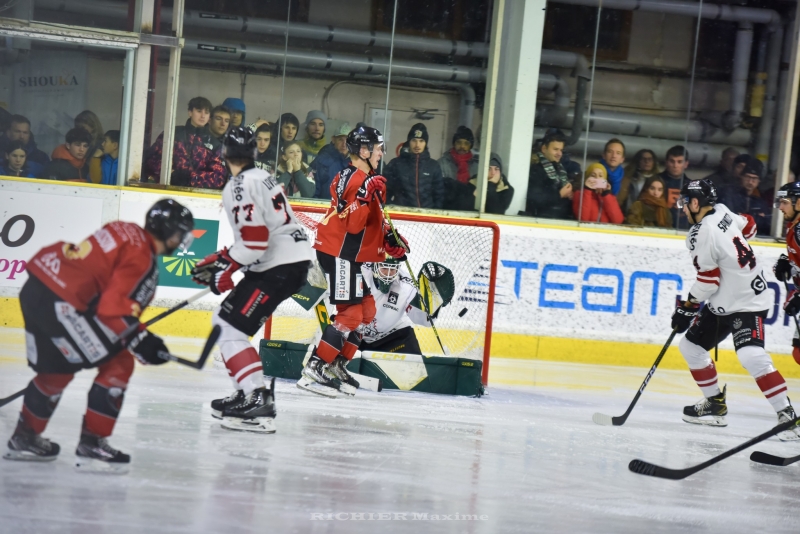 Photo hockey Ligue Magnus - Ligue Magnus : 25ème journée : Chamonix  vs Bordeaux - La trêve ne refroidit pas les Pionniers !