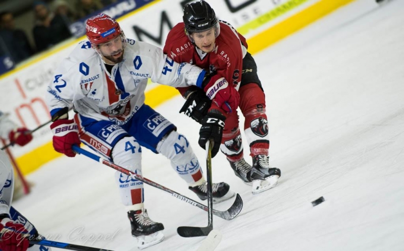 Photo hockey Ligue Magnus - Ligue Magnus : 25ème journée : Chamonix  vs Lyon - Nouvel échec pour les Pionniers