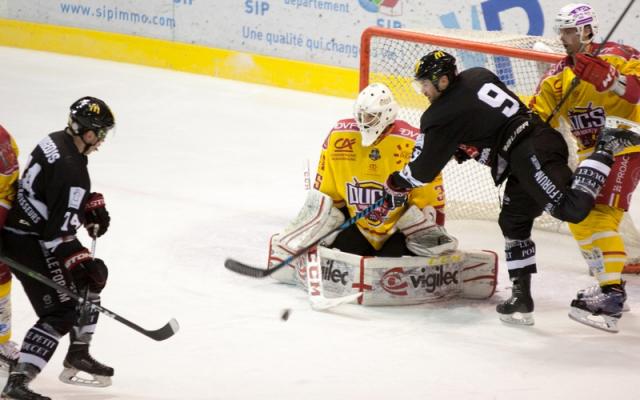 Photo hockey Ligue Magnus - Ligue Magnus : 26ème journée : Amiens  vs Dijon  - Les Gothiques au bout du suspens