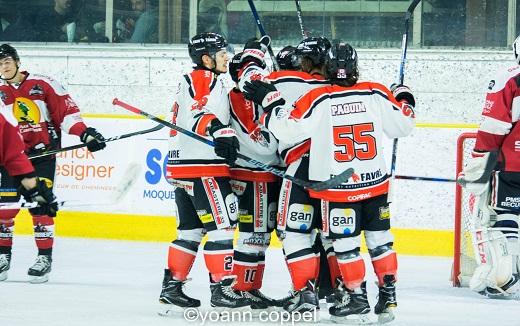 Photo hockey Ligue Magnus - Ligue Magnus : 27ème journée : Chamonix / Morzine vs Bordeaux - LM : Le Boxer enfonce de naïfs Pionniers