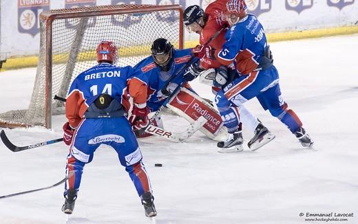 Photo hockey Ligue Magnus - Ligue Magnus : 27ème journée : Lyon vs Angers  - LM : Les Lions croquent les Hiboux