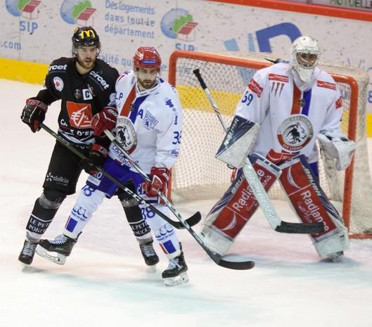 Photo hockey Ligue Magnus - Ligue Magnus : 28ème journée : Amiens  vs Lyon - LM : Pintaric fait rugir les siens