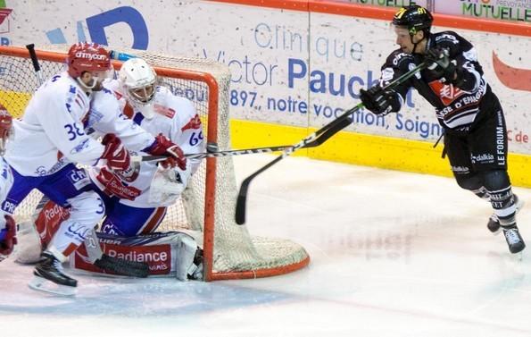 Photo hockey Ligue Magnus - Ligue Magnus : 28ème journée : Amiens  vs Lyon - LM : Pintaric fait rugir les siens