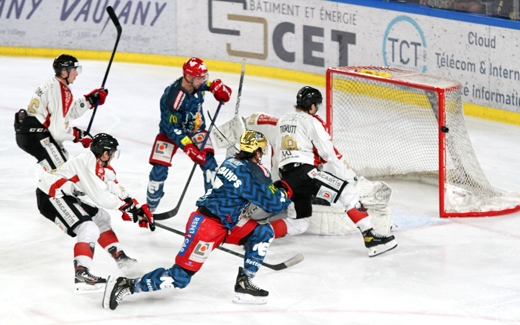 Photo hockey Ligue Magnus - Ligue Magnus : 28ème journée : Grenoble  vs Chamonix  - Grenoble termine l