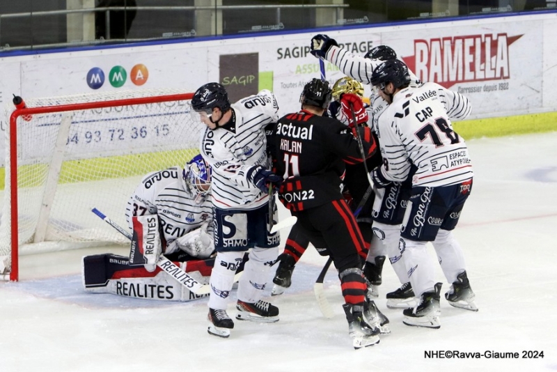 Photo hockey Ligue Magnus - Ligue Magnus : 30ème journée : Nice vs Angers  - Une victoire angevine acquise au second tiers