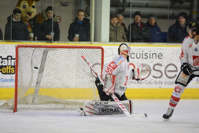 Photo hockey Ligue Magnus - Ligue Magnus : 32ème journée : Chamonix  vs Amiens  - Les Pionniers passent la 5e !