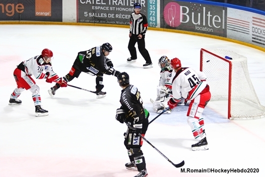 Photo hockey Ligue Magnus - Ligue Magnus : 32ème journée : Rouen vs Anglet - Les Dragons au petit trot