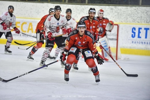 Photo hockey Ligue Magnus - Ligue Magnus : 33ème journée : Chamonix  vs Briançon  - 3 points pour une 8e place !