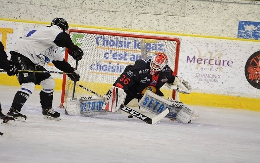 Photo hockey Ligue Magnus - Ligue Magnus : 34ème journée : Chamonix  vs Gap  - Des Pionniers vraiment trop peu inspirés !