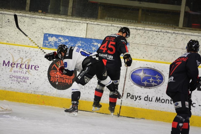 Photo hockey Ligue Magnus - Ligue Magnus : 34ème journée : Chamonix  vs Gap  - Des Pionniers vraiment trop peu inspirés !