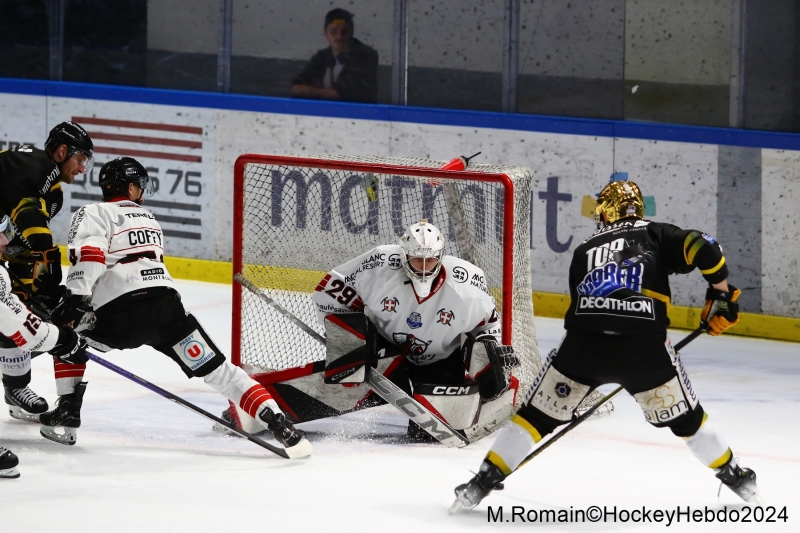 Photo hockey Ligue Magnus - Ligue Magnus : 34ème journée : Rouen vs Chamonix  - LM : Les Dragons renouent avec la victoire à domicile