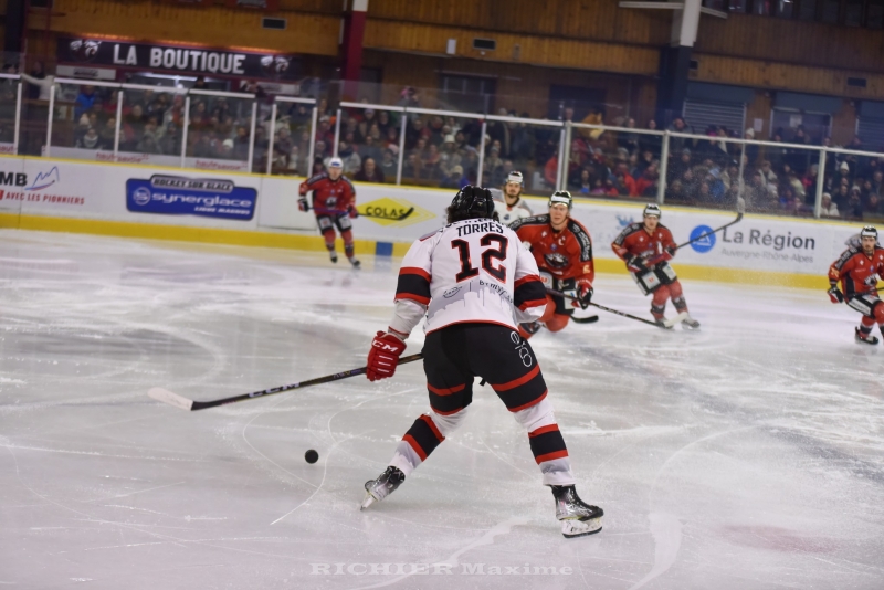 Photo hockey Ligue Magnus - Ligue Magnus : 36ème journée : Chamonix  vs Nice - Les Pionniers rebasculent en playoffs !