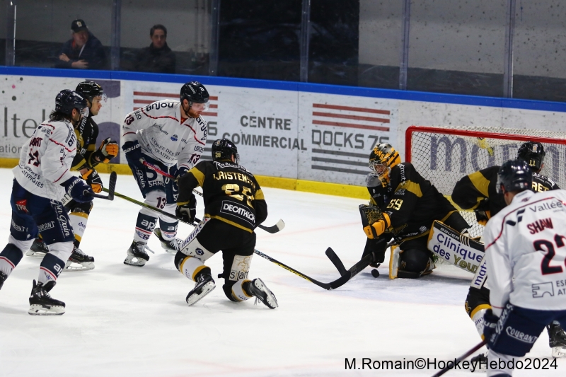 Photo hockey Ligue Magnus - Ligue Magnus : 36ème journée : Rouen vs Angers  - LM : Les ducs s’imposent en terre normande.