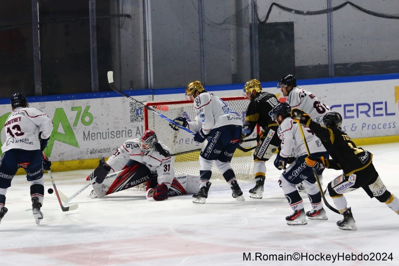 Photo hockey Ligue Magnus - Ligue Magnus : 36ème journée : Rouen vs Angers  - LM : Les ducs s’imposent en terre normande.