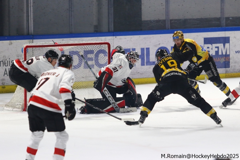 Photo hockey Ligue Magnus - Ligue Magnus : 37ème journée : Rouen vs Chamonix  - Rouen s’impose au bout du suspens.