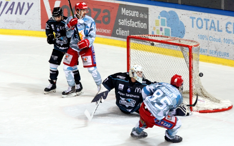 Photo hockey Ligue Magnus - Ligue Magnus : 38ème journée : Grenoble  vs Gap  - Grenoble se fait surprendre !