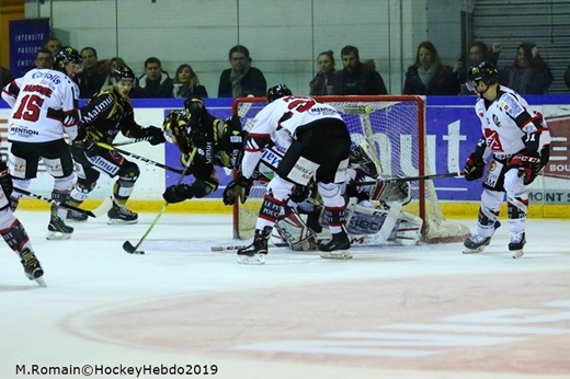 Photo hockey Ligue Magnus - Ligue Magnus : 39ème journée : Rouen vs Amiens  - LM : Le derby a réveillé le Dragon.