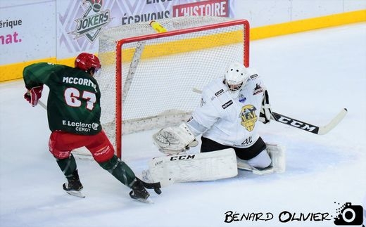 Photo hockey Ligue Magnus - Ligue Magnus : 3ème journée : Cergy-Pontoise vs Chamonix  - LM : Les Pionniers se jouent des Jokers
