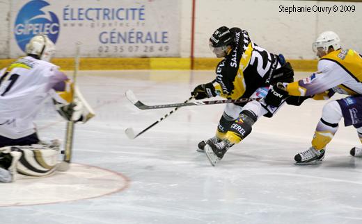 Photo hockey Ligue Magnus - Ligue Magnus : 3ème journée : Rouen vs Chamonix  - Plus dur que prévu