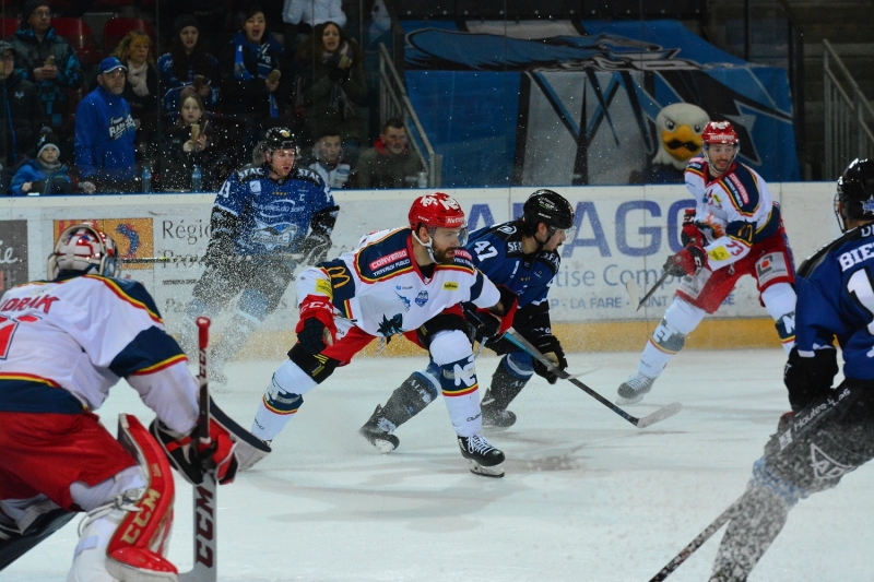 Photo hockey Ligue Magnus - Ligue Magnus : 40ème journée : Gap  vs Grenoble  - La raison du plus fort