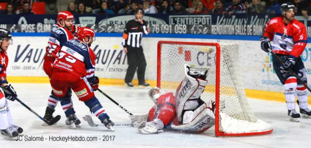 Photo hockey Ligue Magnus - Ligue Magnus : 41ème journée : Grenoble  vs Angers  - LM : Grenoble - Angers: courant alternatif