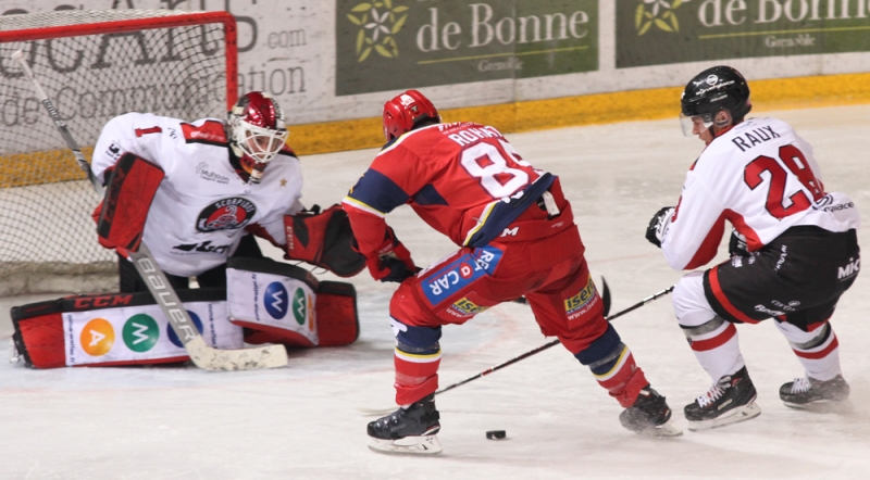 Photo hockey Ligue Magnus - Ligue Magnus : 41ème journée : Grenoble  vs Mulhouse - Grenoble Mulhouse...pas loin de la louse