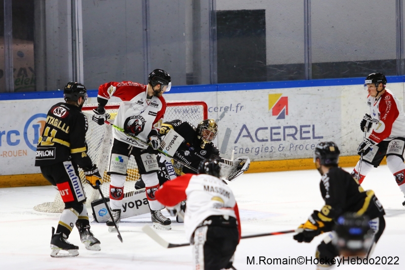 Photo hockey Ligue Magnus - Ligue Magnus : 42ème journée : Rouen vs Chamonix  - Les Dragons se sont employés
