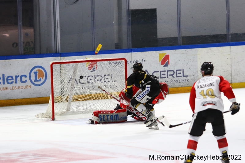 Photo hockey Ligue Magnus - Ligue Magnus : 42ème journée : Rouen vs Chamonix  - Les Dragons se sont employés