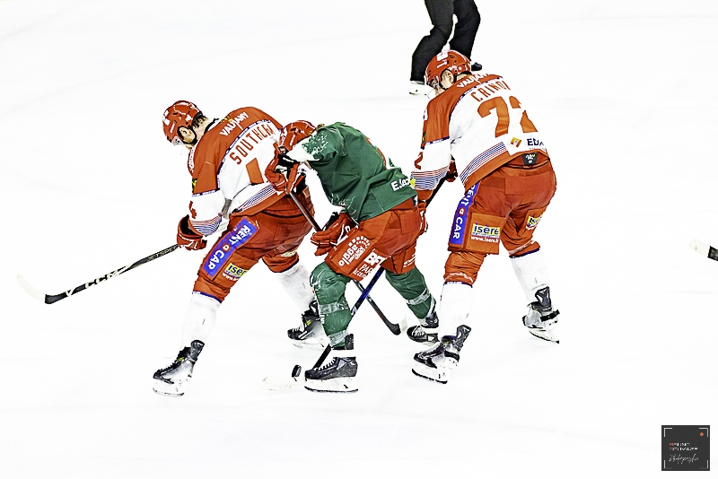 Photo hockey Ligue Magnus - Ligue Magnus : 44ème journée : Cergy-Pontoise vs Grenoble  - Le rêve des play-offs jusqu’à la dernière seconde