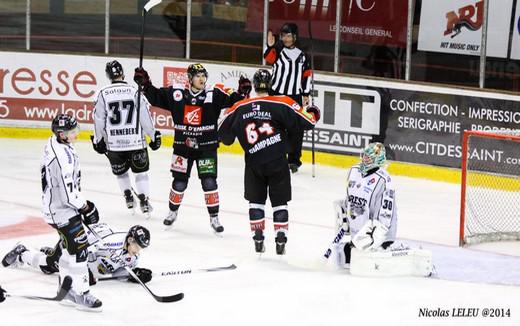 Photo hockey Ligue Magnus - Ligue Magnus : 4ème journée : Amiens  vs Brest  - La Gargouille sort les crocs dans son antre