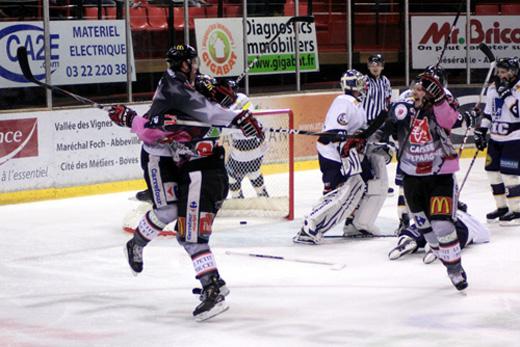 Photo hockey Ligue Magnus - Ligue Magnus : 4ème journée : Amiens  vs Chamonix  - Amiens se fait pièger