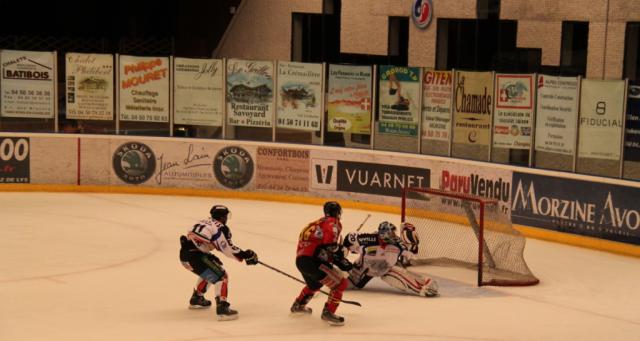 Photo hockey Ligue Magnus - Ligue Magnus : 4ème journée : Morzine-Avoriaz vs Caen  - Les Pingouins ont galéré